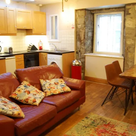 Kirwan's Lane Townhouse Apartment *