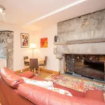 Kirwan's Lane Townhouse بيت ضيافة غالواي